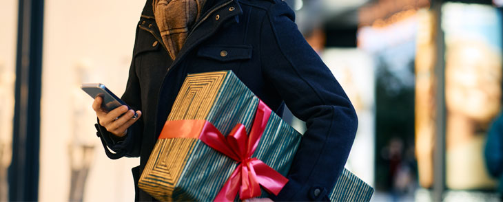 How to Spot and Avoid Shopping Scams This Holiday Season